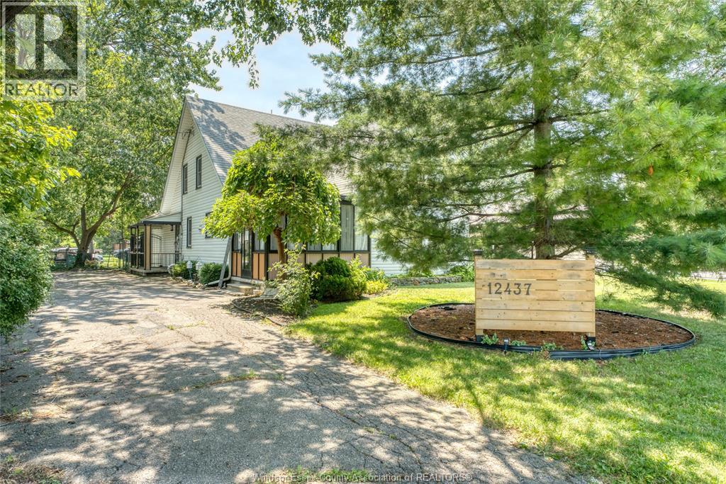 Photo 1 of 49 — 12437 ST THOMAS, Tecumseh, ON N8N1H7