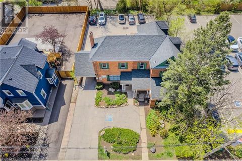 492 LOCUST Street Burlington ON L7S1V2