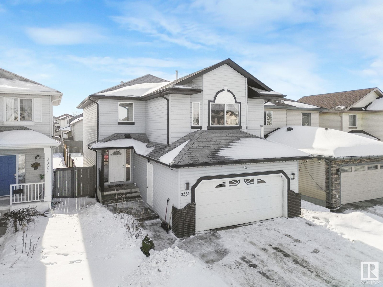 3331 25 AV NW