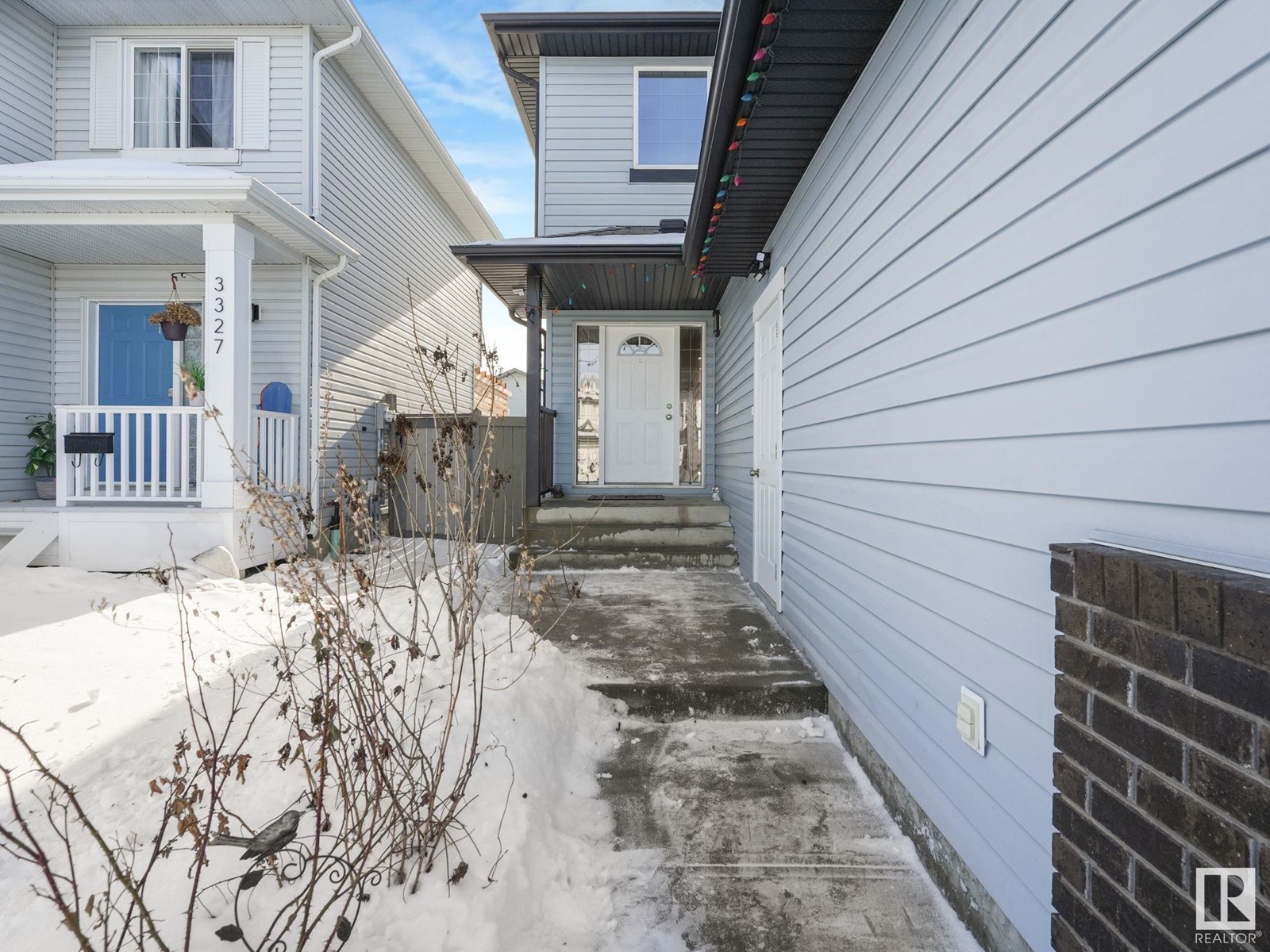 3331 25 AV NW