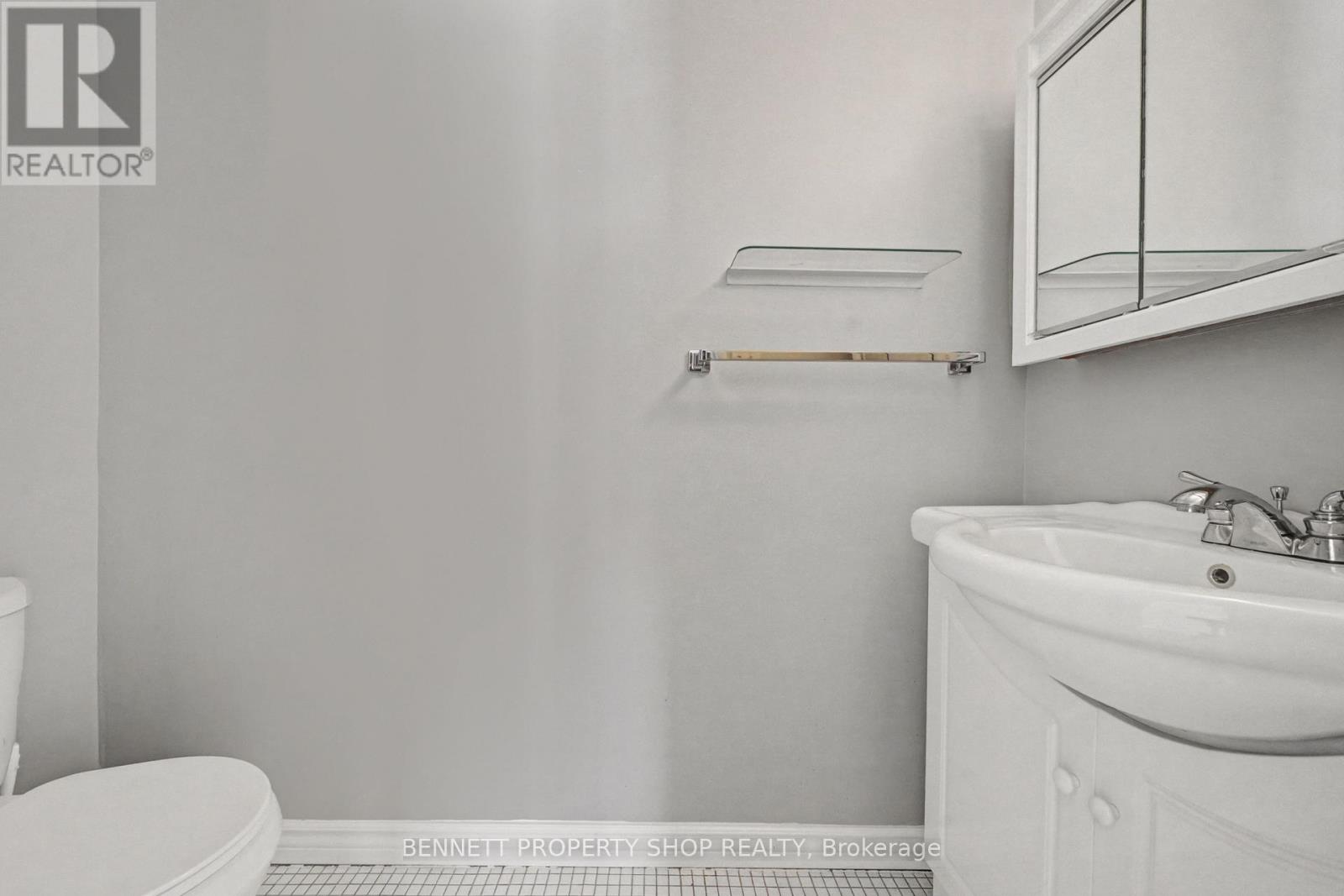 2011 - 665 BATHGATE DRIVE