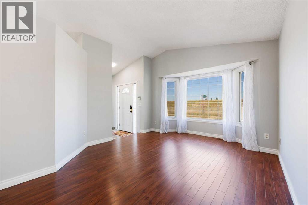 336 Whitworth Way NE