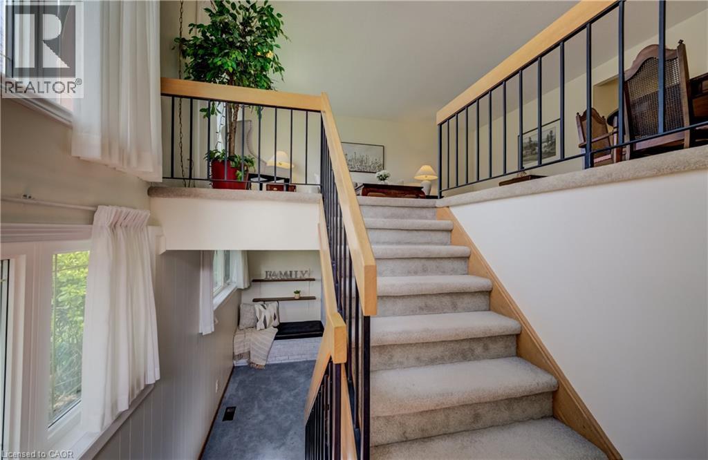 51 UNDERHILL Crescent
