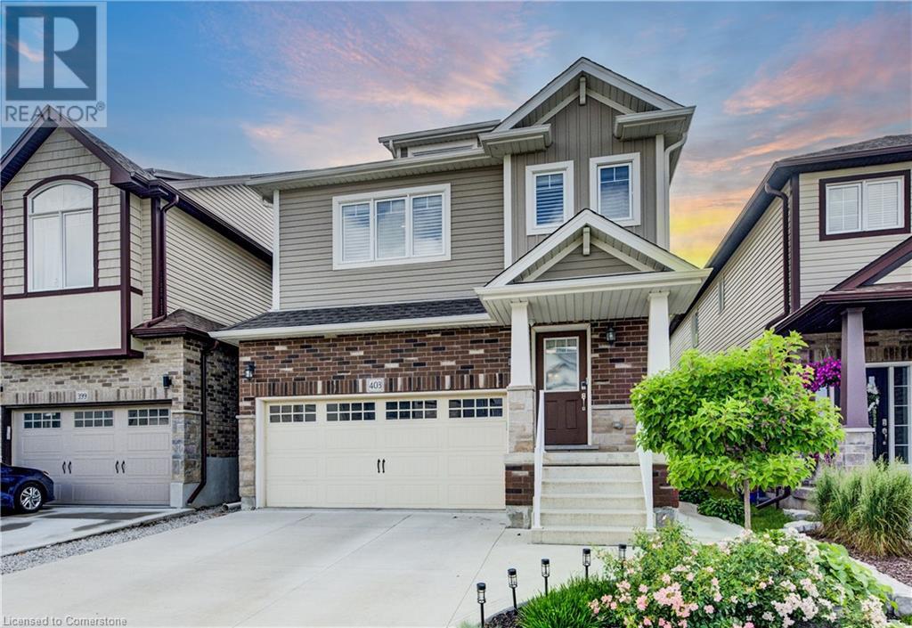 403 MOORLANDS Crescent