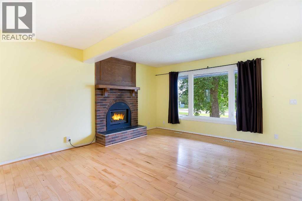 12 Rivervalley Drive SE