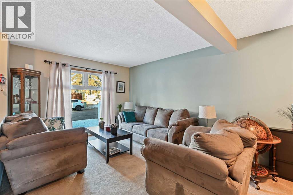 115 Castlegreen Close NE