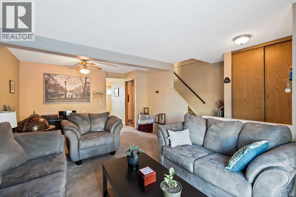 115 Castlegreen Close NE