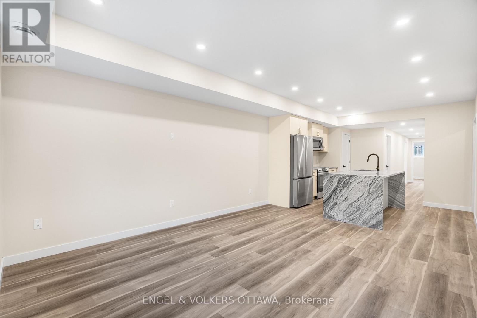 C - 193 HOPEWELL AVENUE