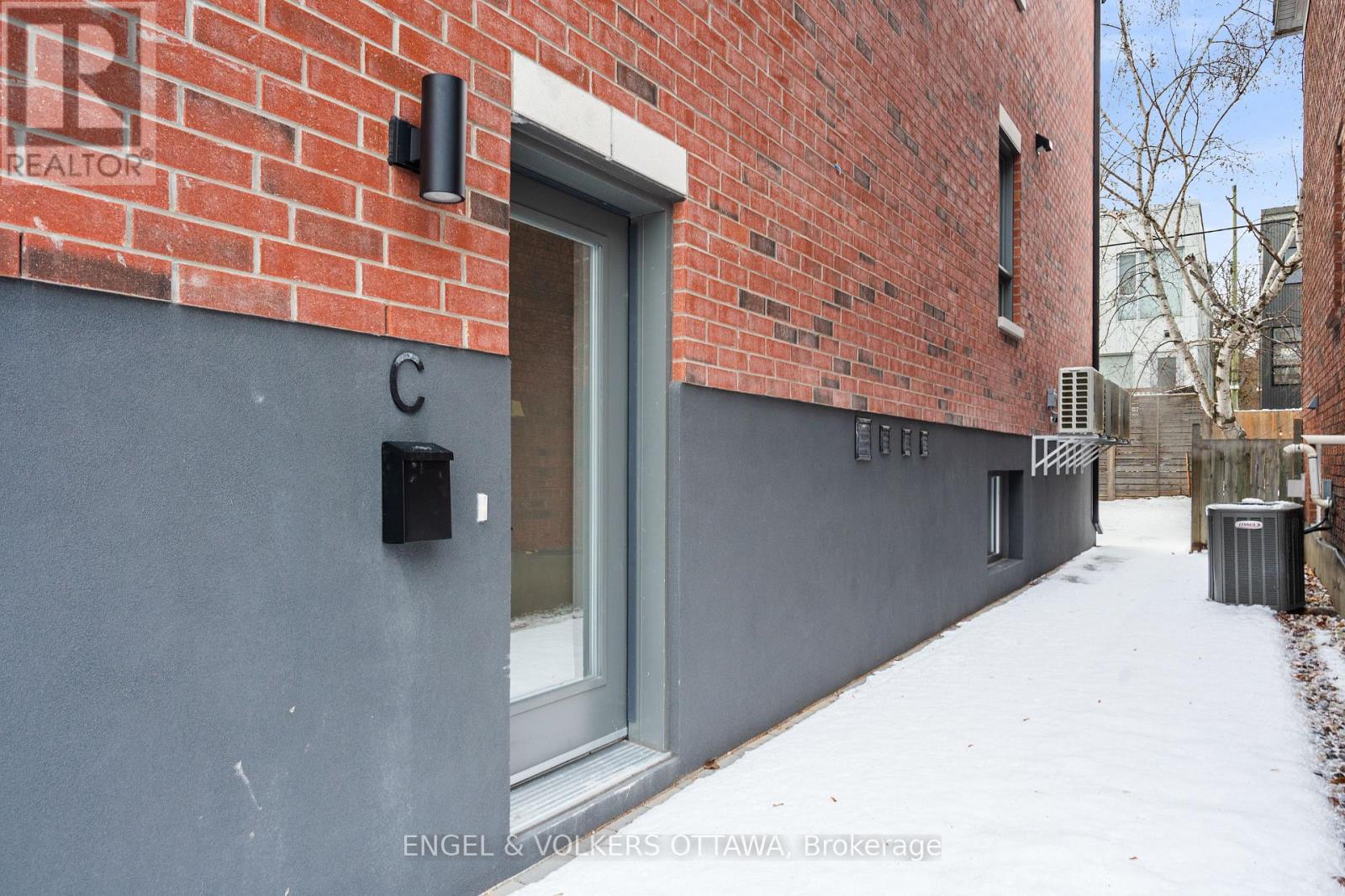 C - 193 HOPEWELL AVENUE