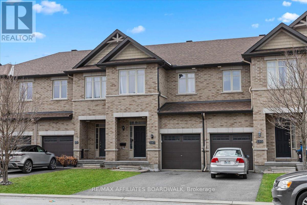 107 WATCHHORN GROVE