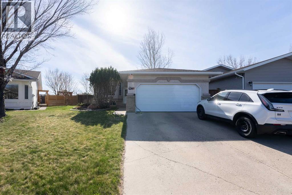 152 Mt Rundle Road W