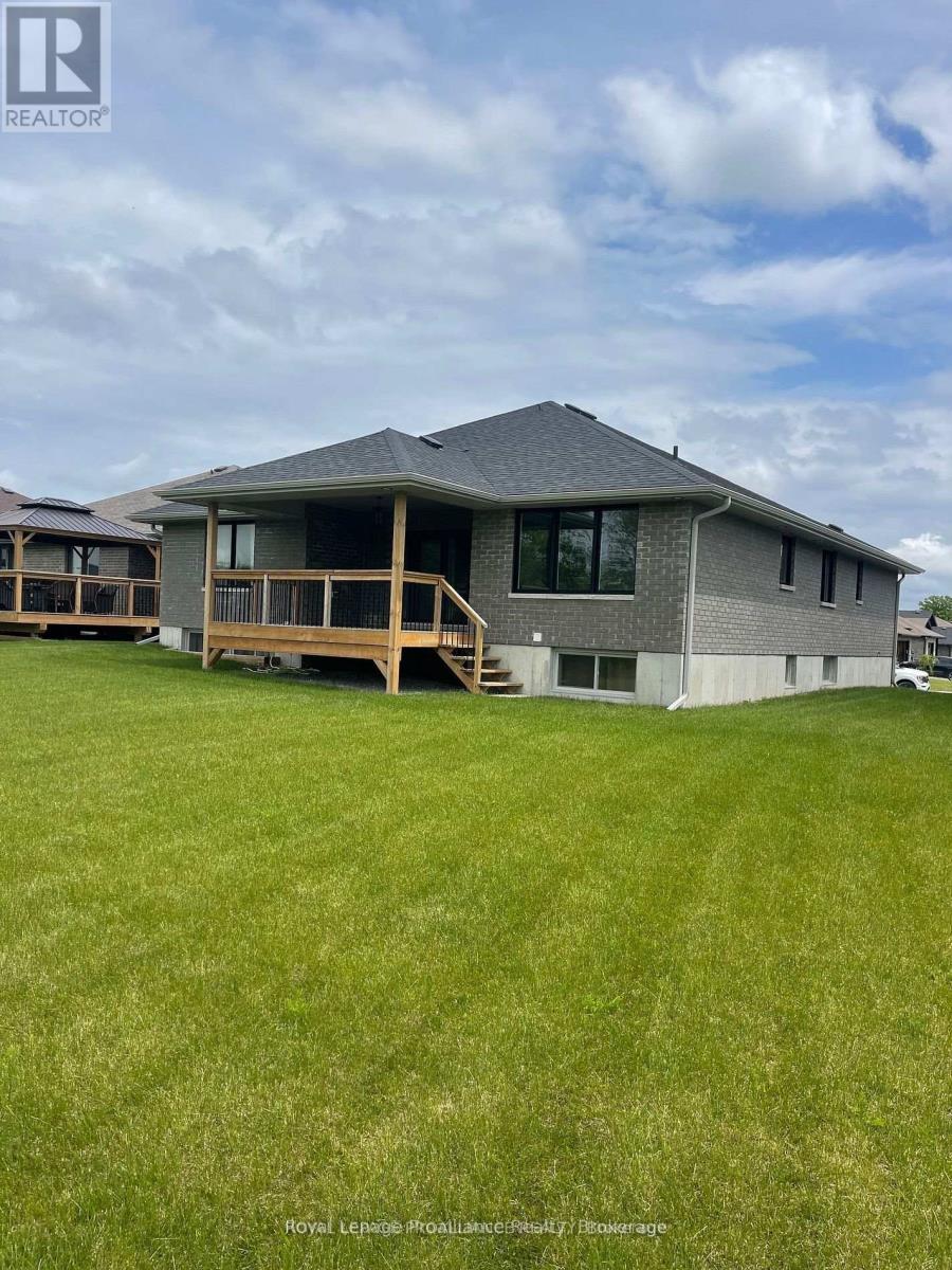 43 CATTAIL CRESCENT
