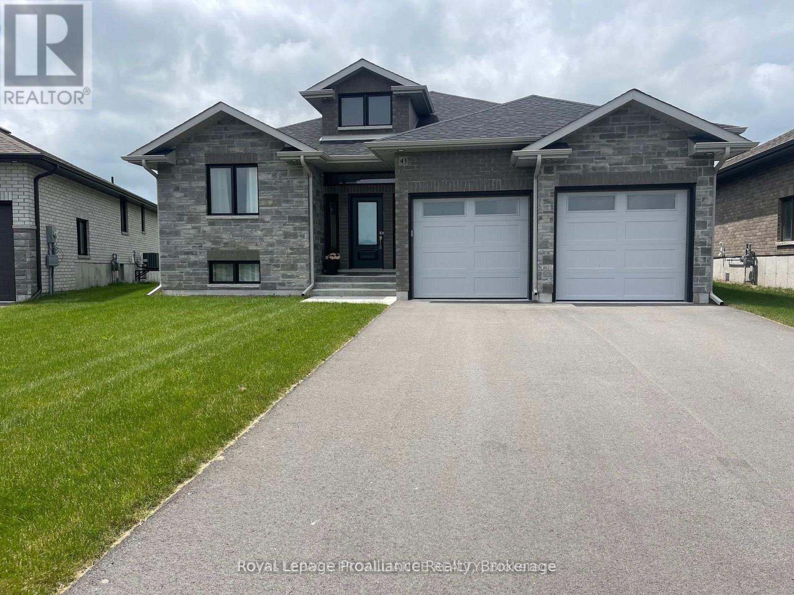 43 CATTAIL CRESCENT