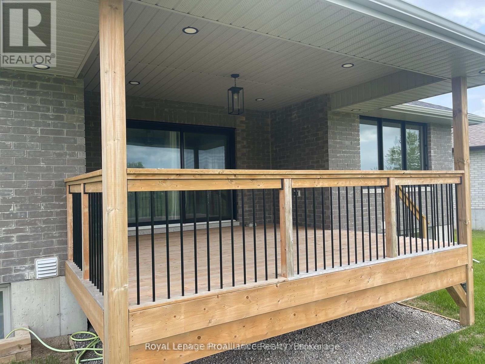 43 CATTAIL CRESCENT