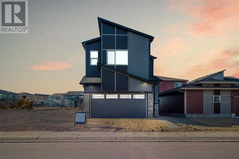 152 Wof Hollow Manor SE Calgary AB T2X5R9