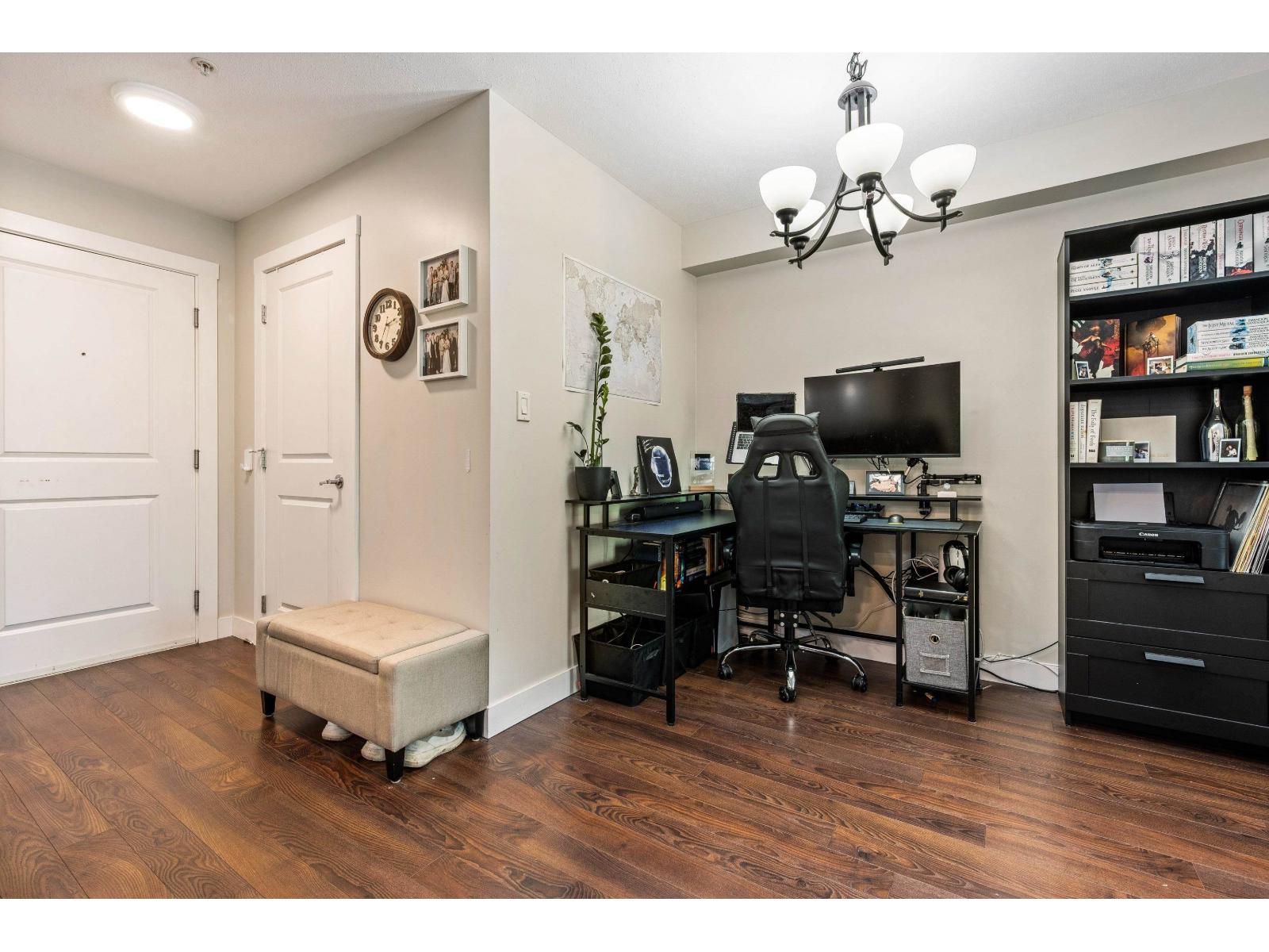 309 2038 SANDALWOOD CRESCENT