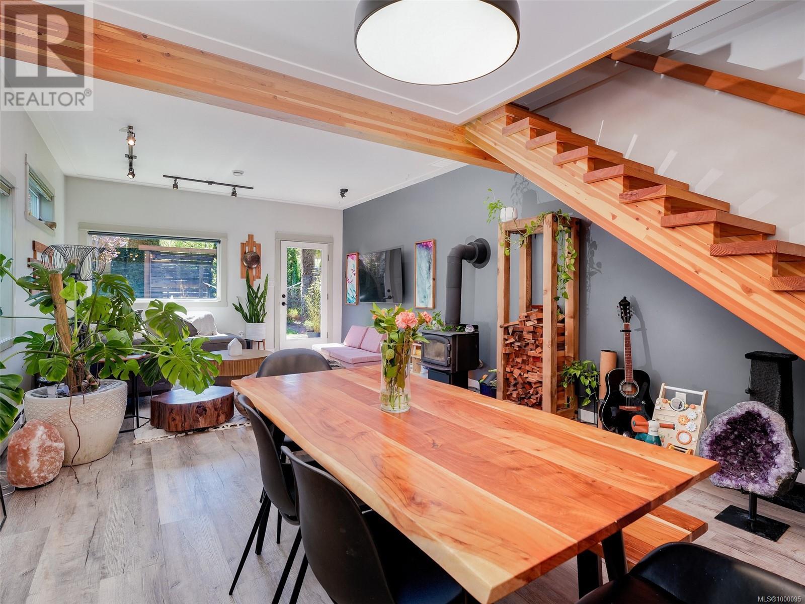 282 Burnside Rd E
