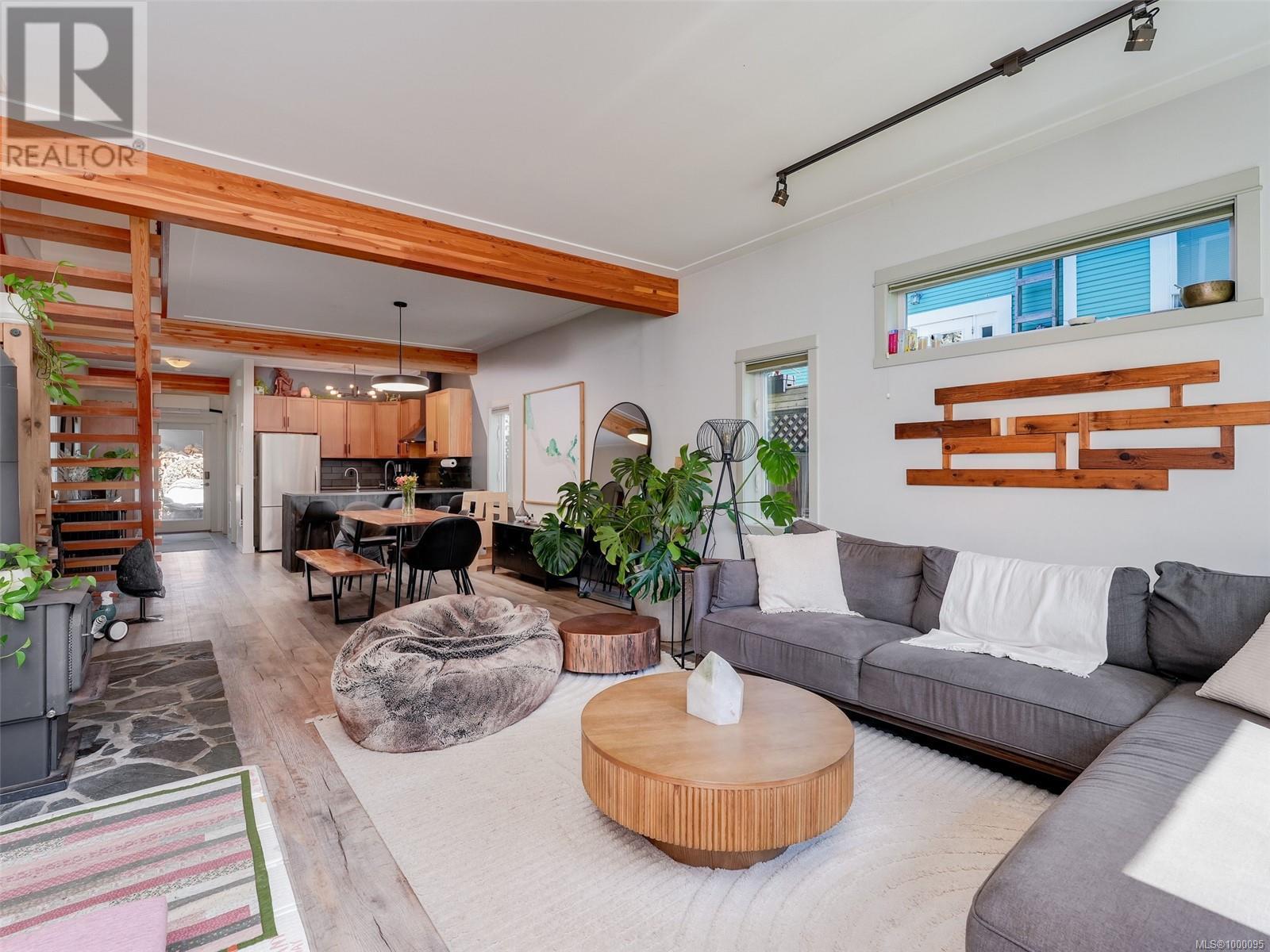 282 Burnside Rd E