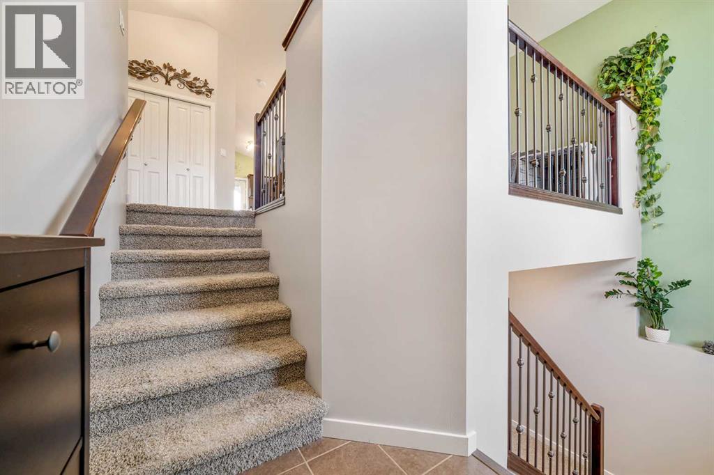 114 Lasalle Terrace W