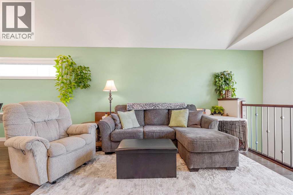 114 Lasalle Terrace W