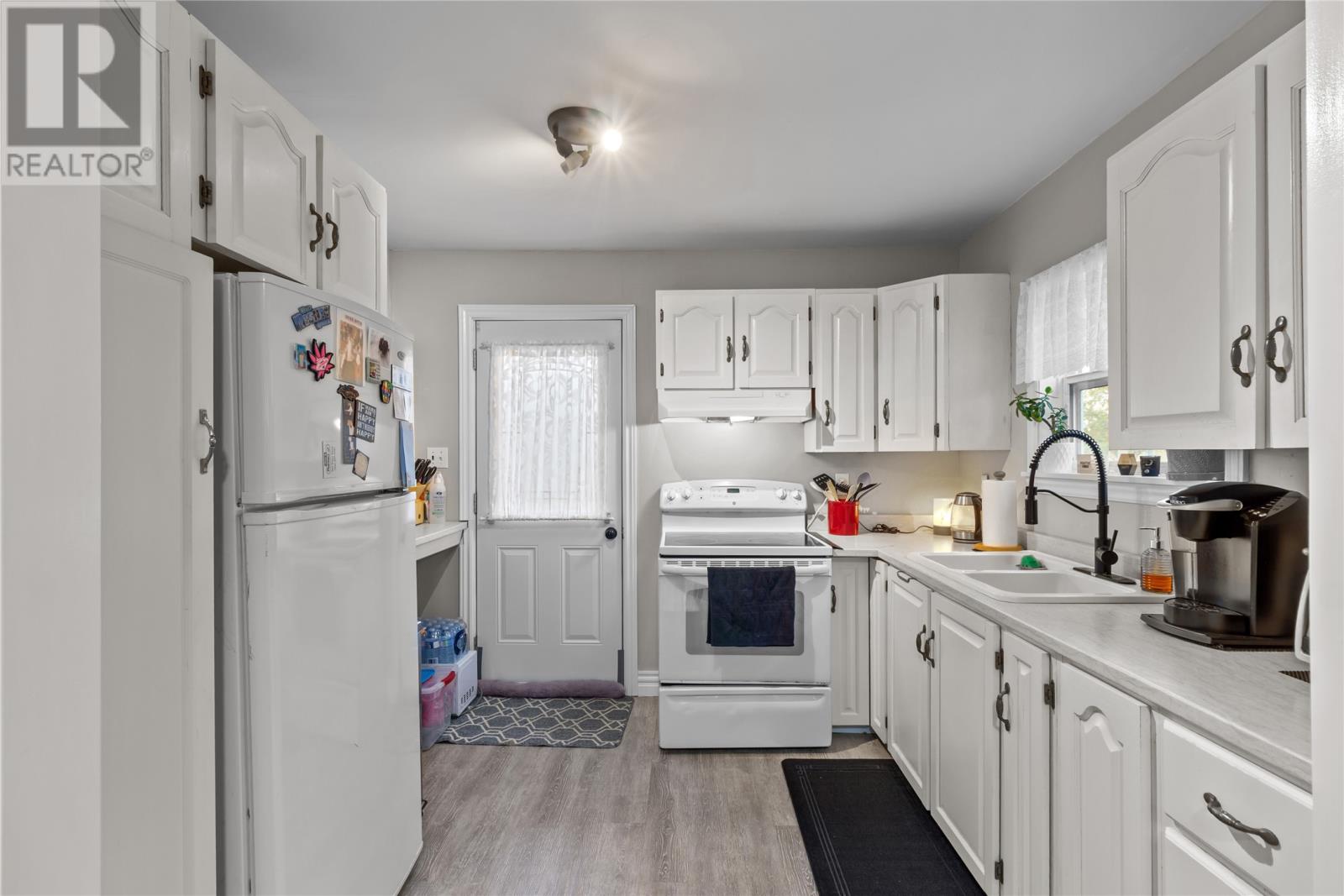 23 St Andrews Avenue