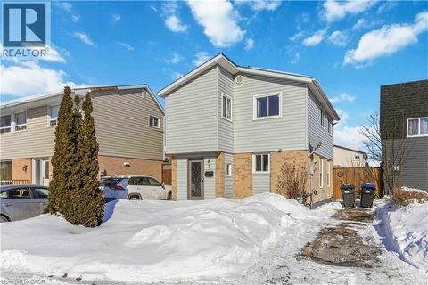 9 HORATIO Court Brampton ON L6X4X9