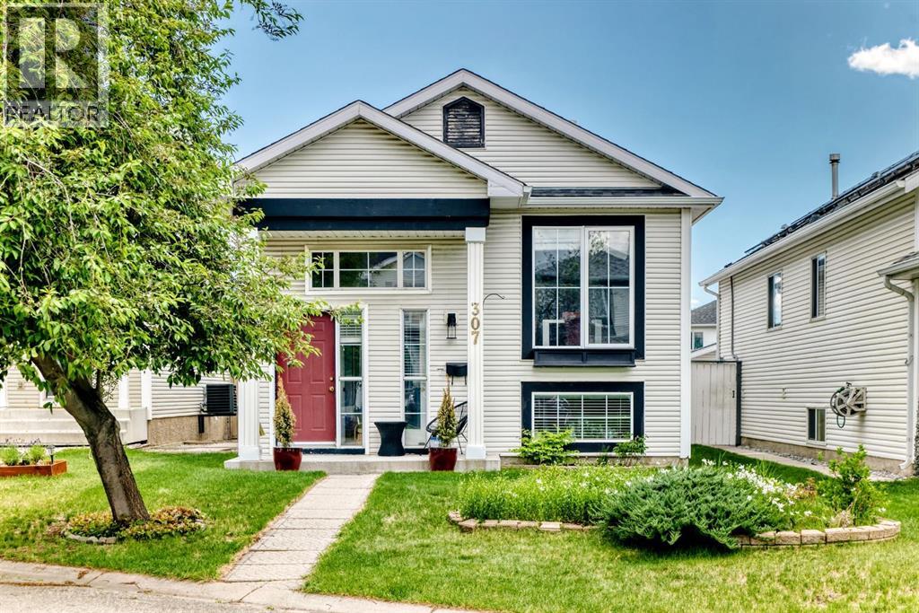 307 Mt Lorette Place SE