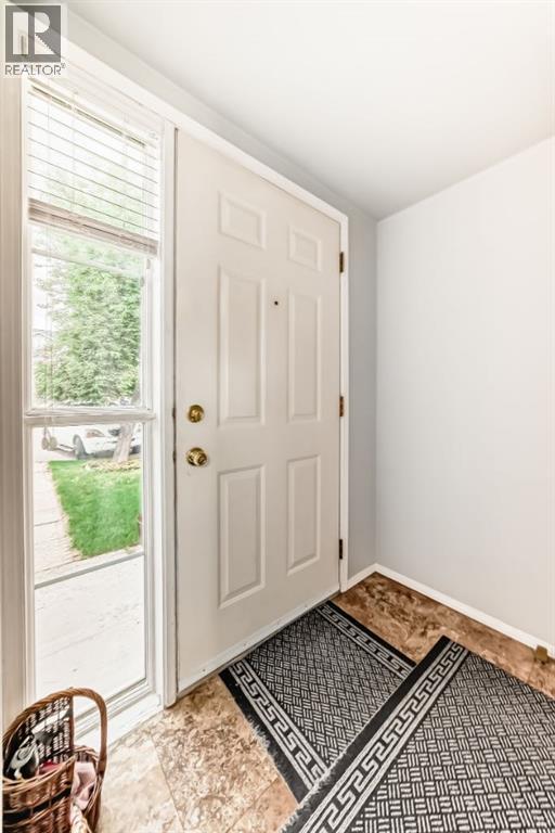 307 Mt Lorette Place SE