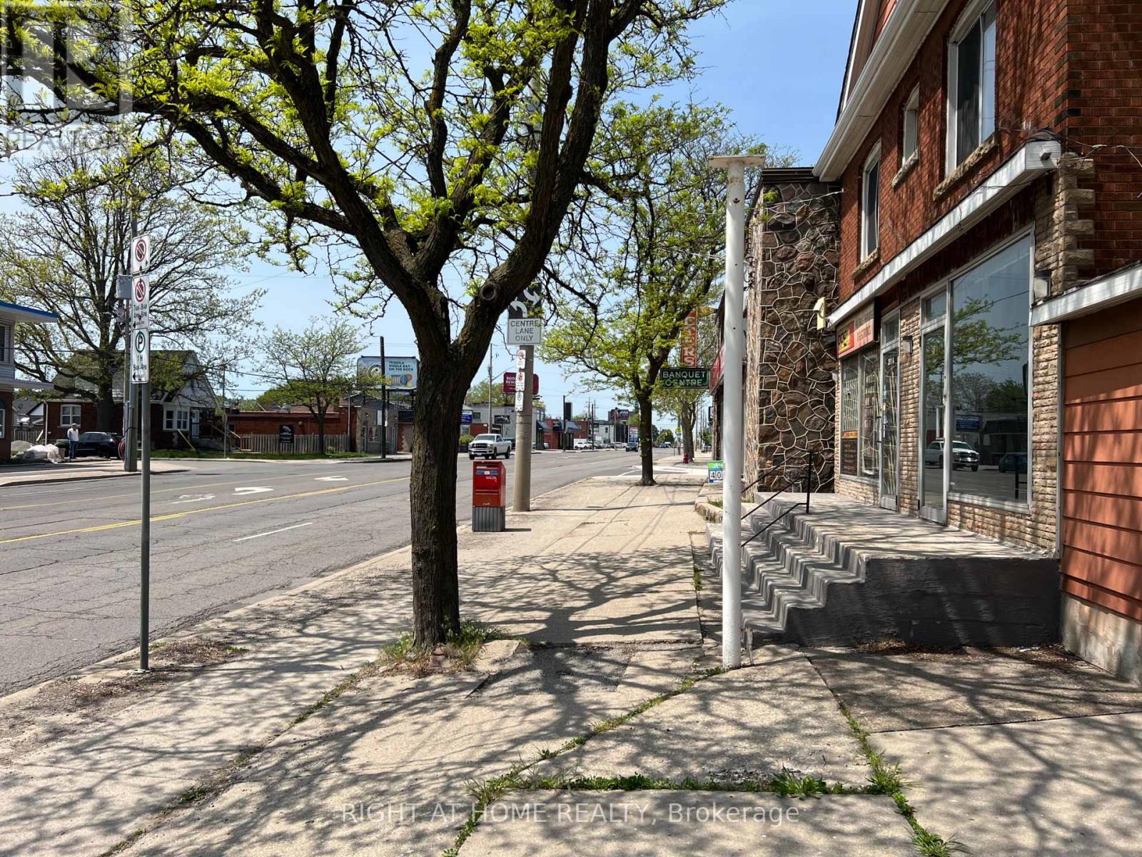 353 QUEENSTON ROAD