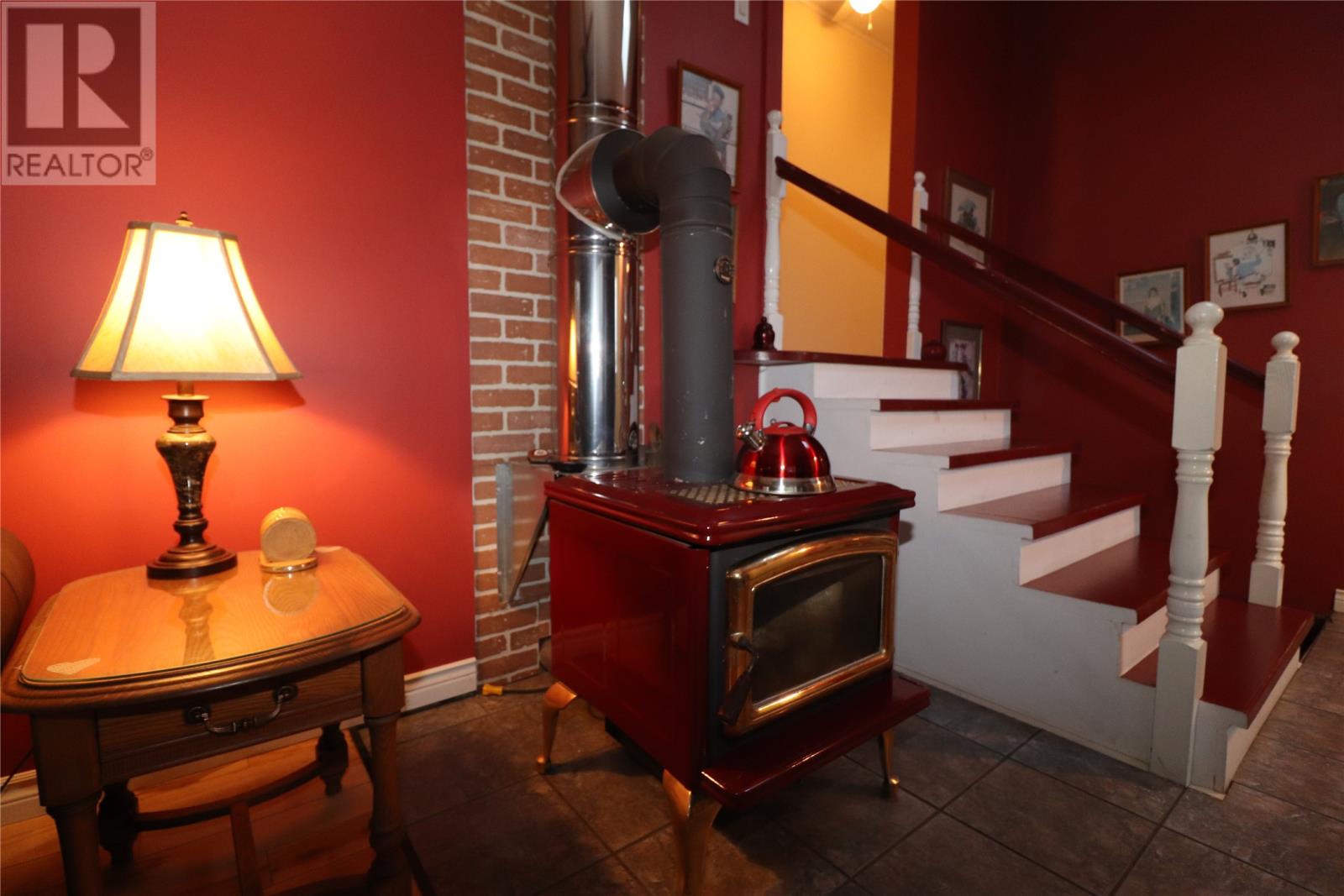 1 Buckleys Hill