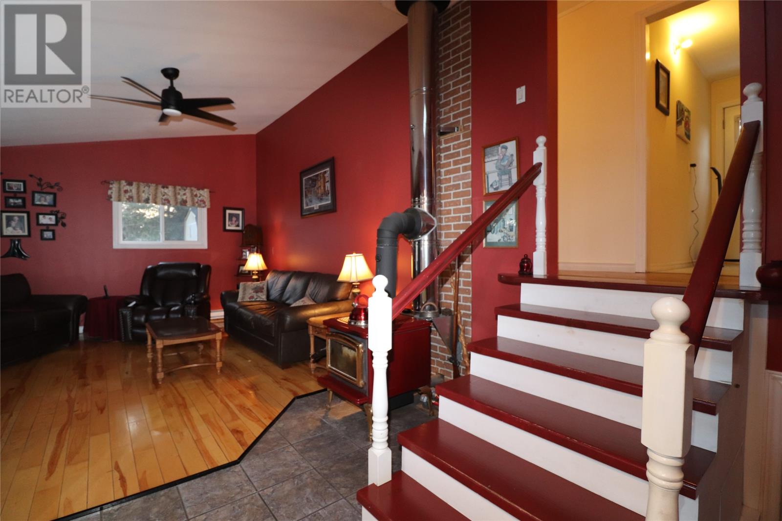 1 Buckleys Hill