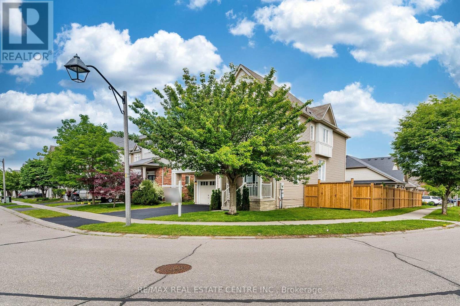 78 LAMBERT CRESCENT