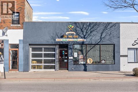 914 ERIE STREET East Windsor ON N9A3Y8