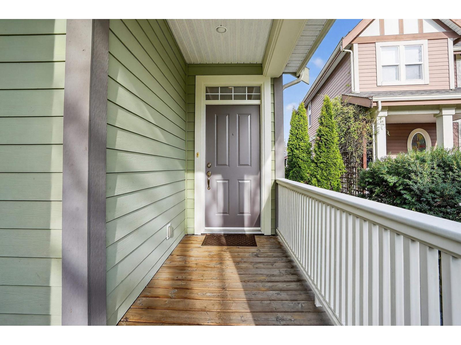 5843 SHAWNIGAN DRIVE|Garrison Crossing