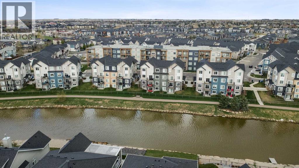284 Canals Crossing SW