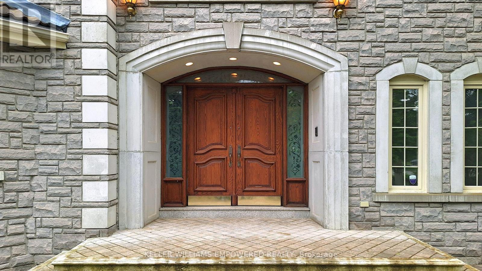 25 QUAIL RUN BOULEVARD