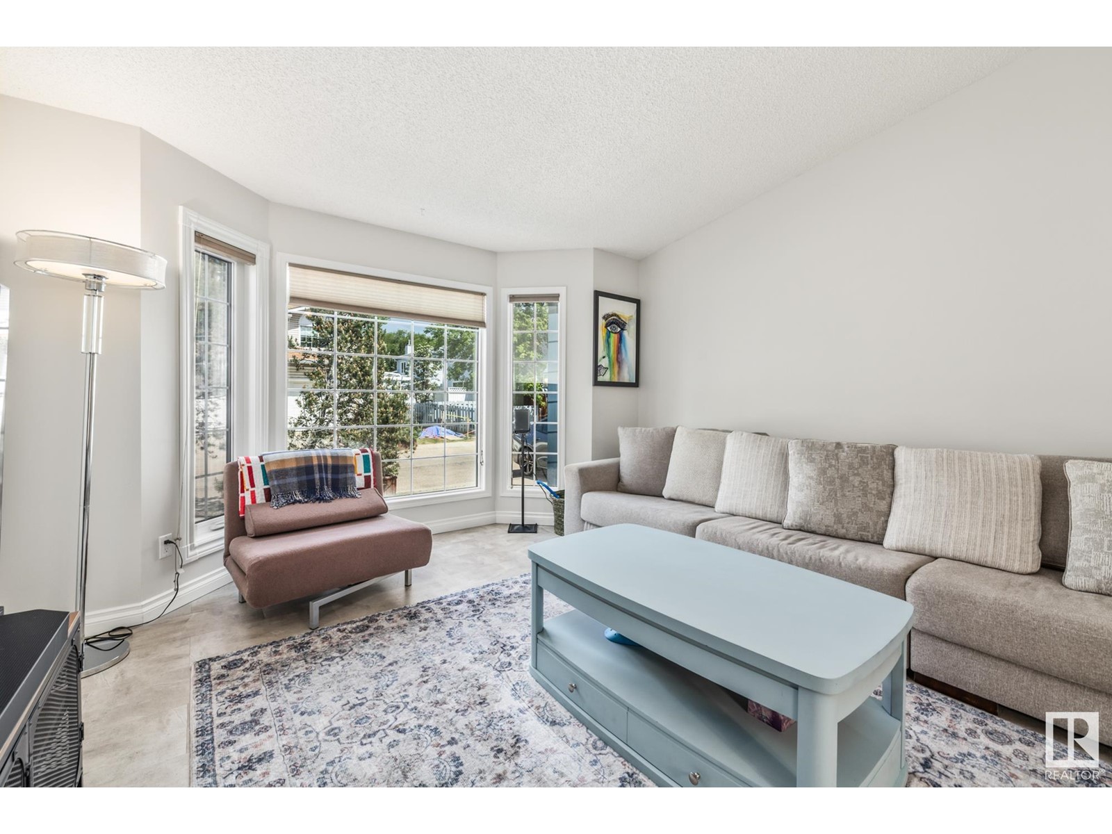 #24 35 GRANDIN RD