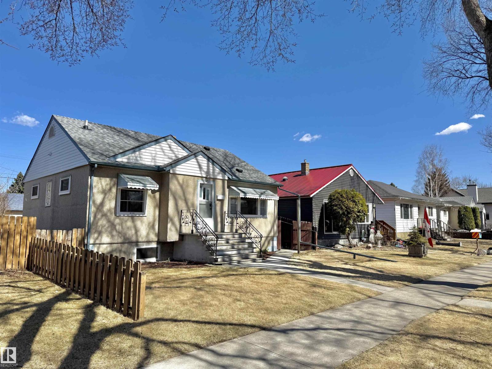 9330 72 AV NW NW