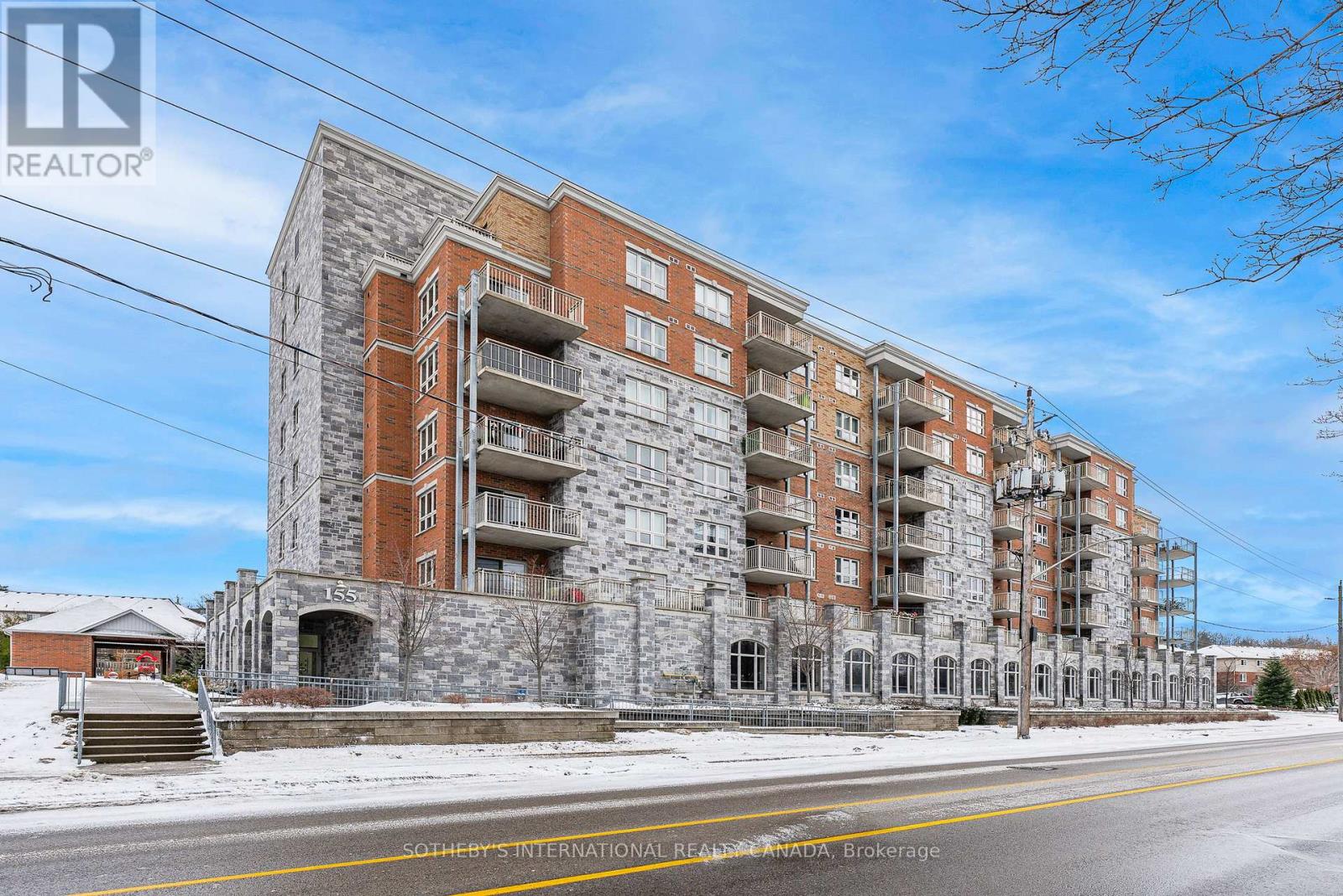 409 - 155 WATER STREET S