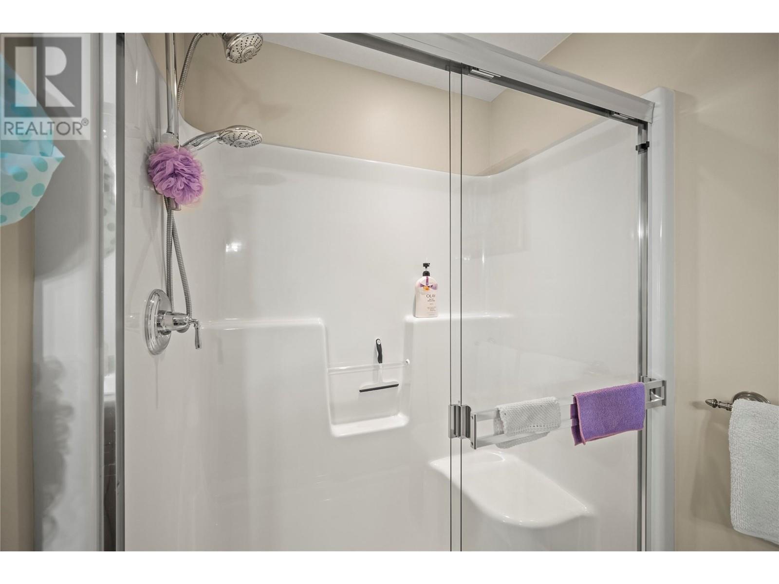7760 Okanagan Landing Road Unit# 97 Lot# 100