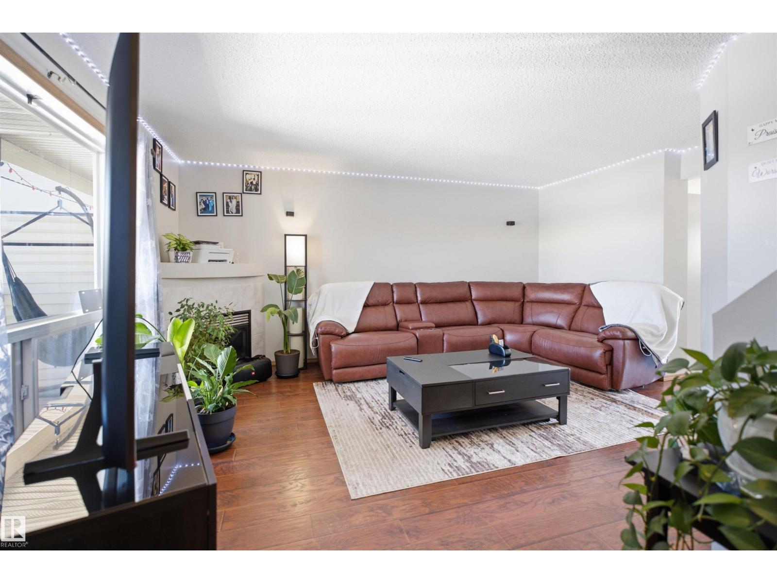 #71 10909 106 ST NW