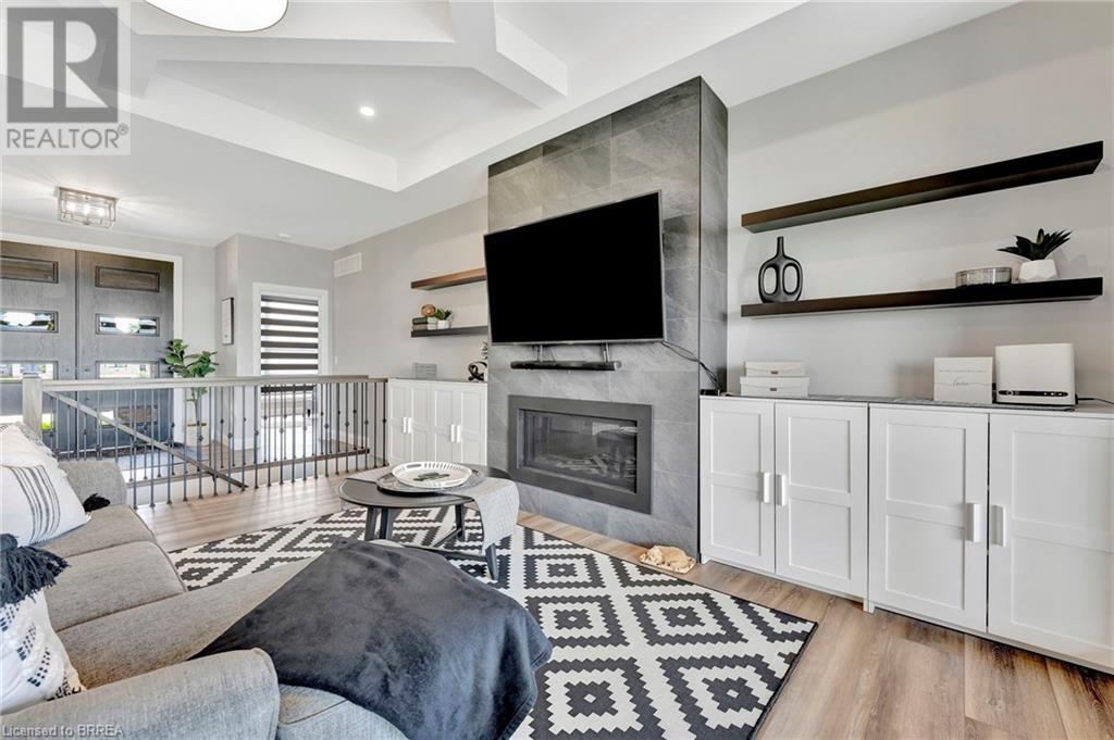 14 HUDSON Drive