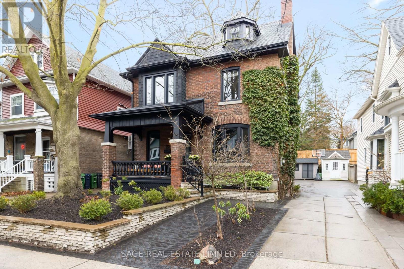 22 BELLEFAIR AVENUE