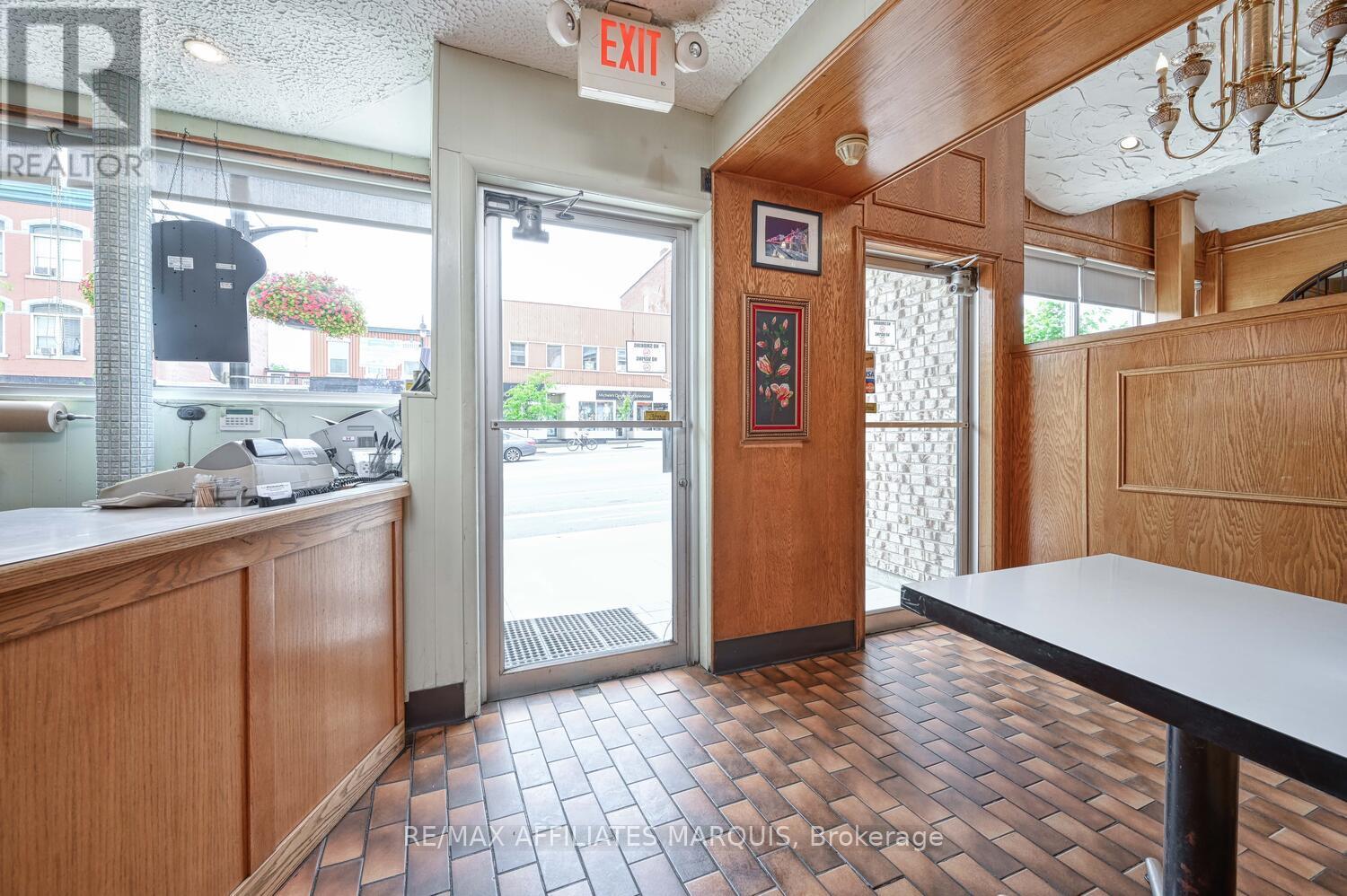 11 BECKWITH STREET S