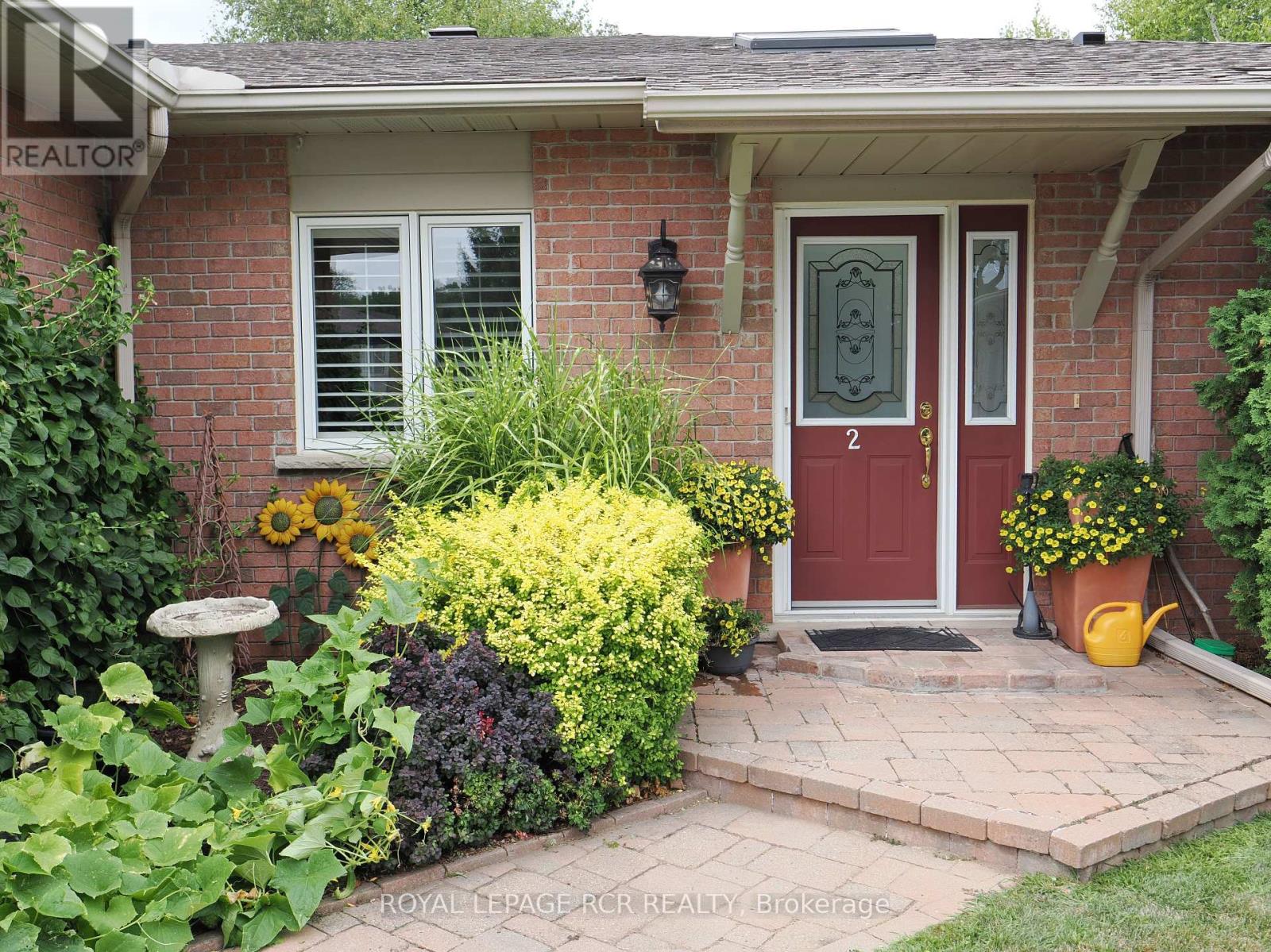 2 - 28 REDDINGTON DRIVE