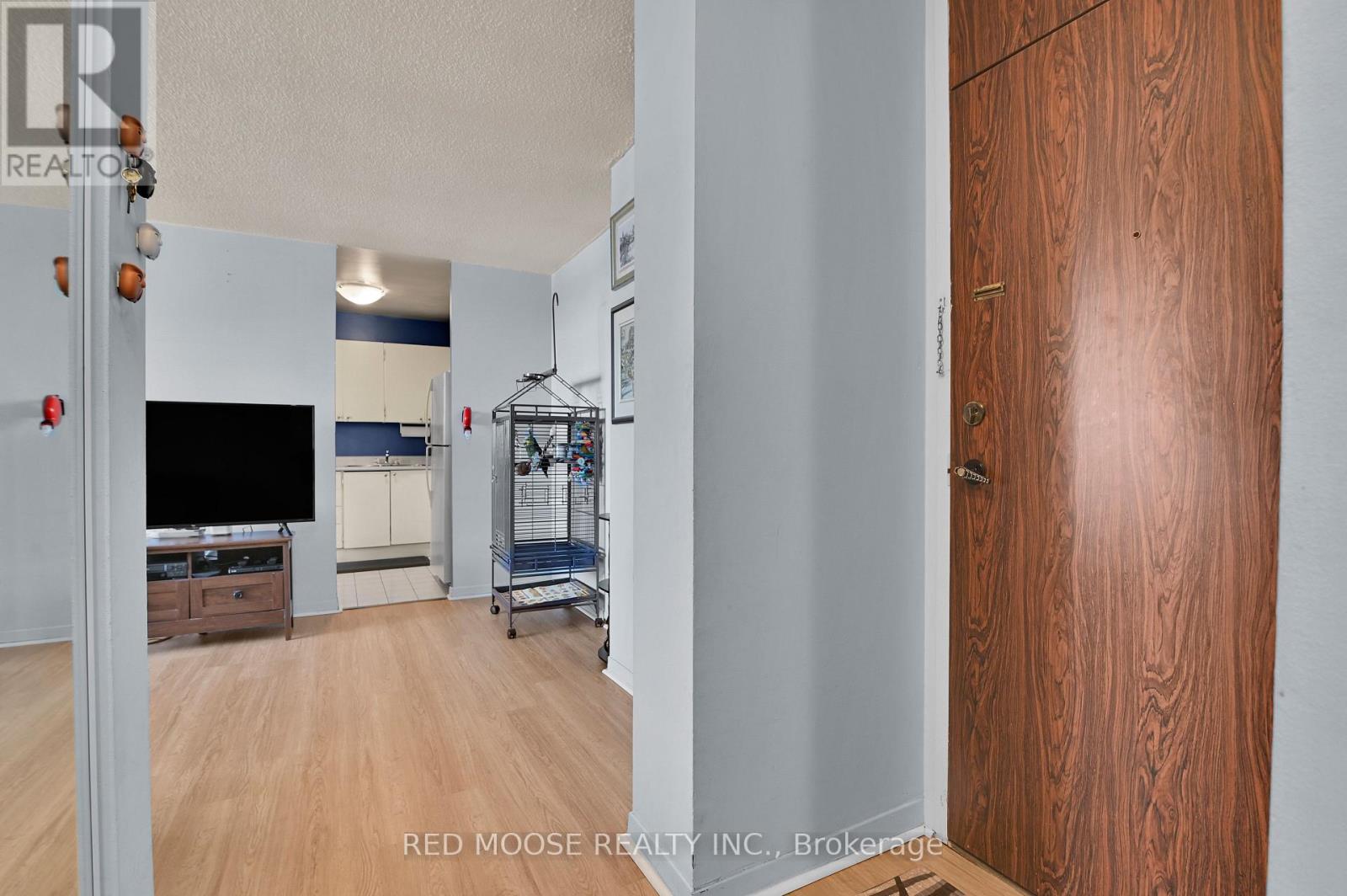 317 - 2000 JASMINE CRESCENT