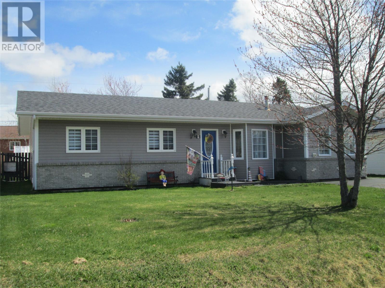 9 McDonald Crescent