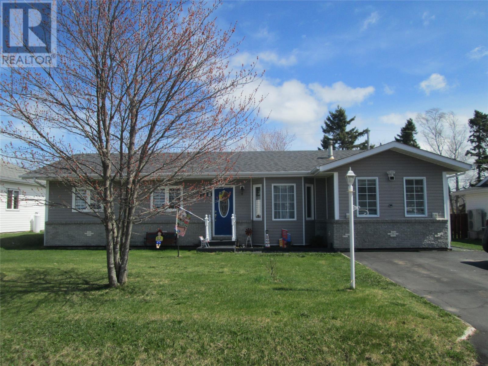 9 McDonald Crescent