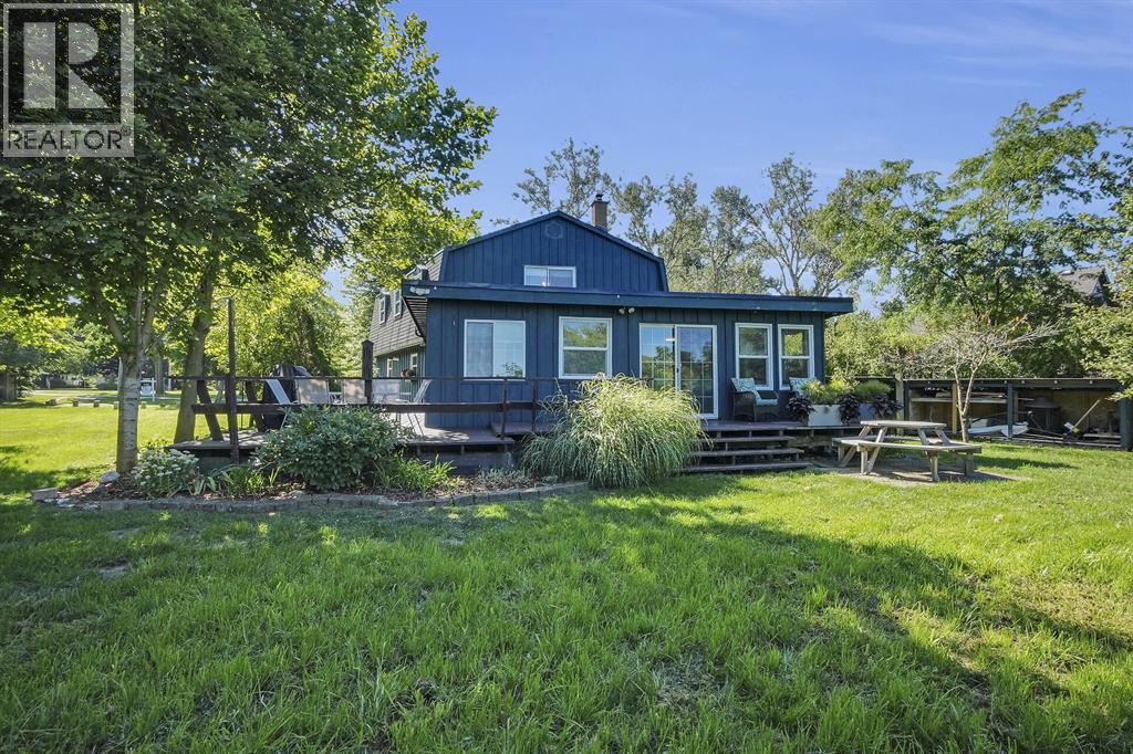 3692 BEVERLY GLEN ...