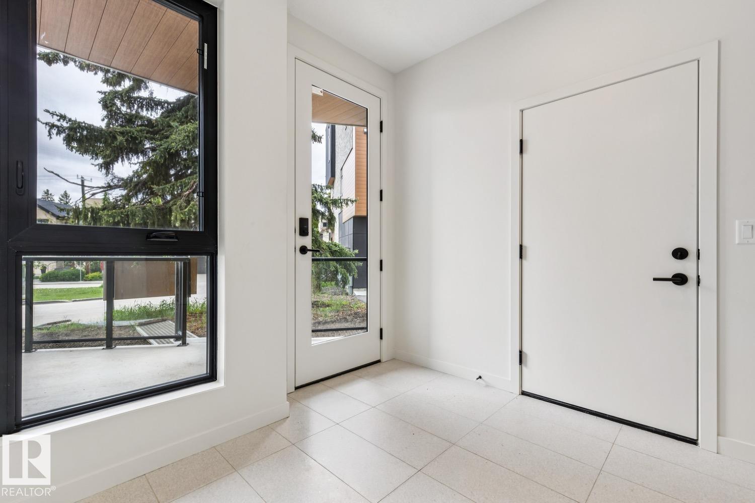 #6 10331 Wadhurst RD NW